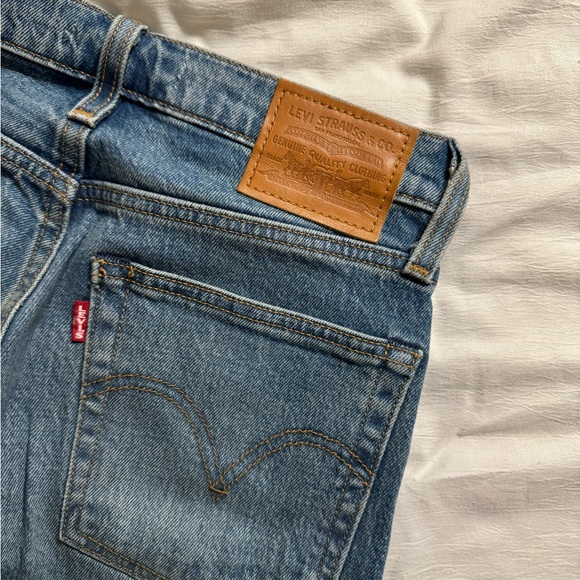 Levi’s | Wedgie Straight Jeans - Picture 1 of 3